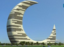 crescent-moon-dubai