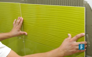 Cómo colocar azulejos en la pared de un baño | Revista Ferrepat